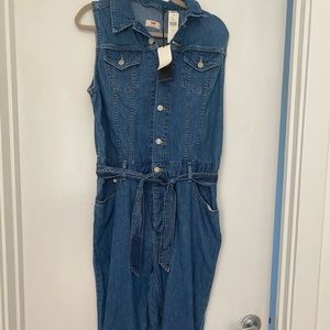 NWT Levi’s denim tapered jumpsuit
